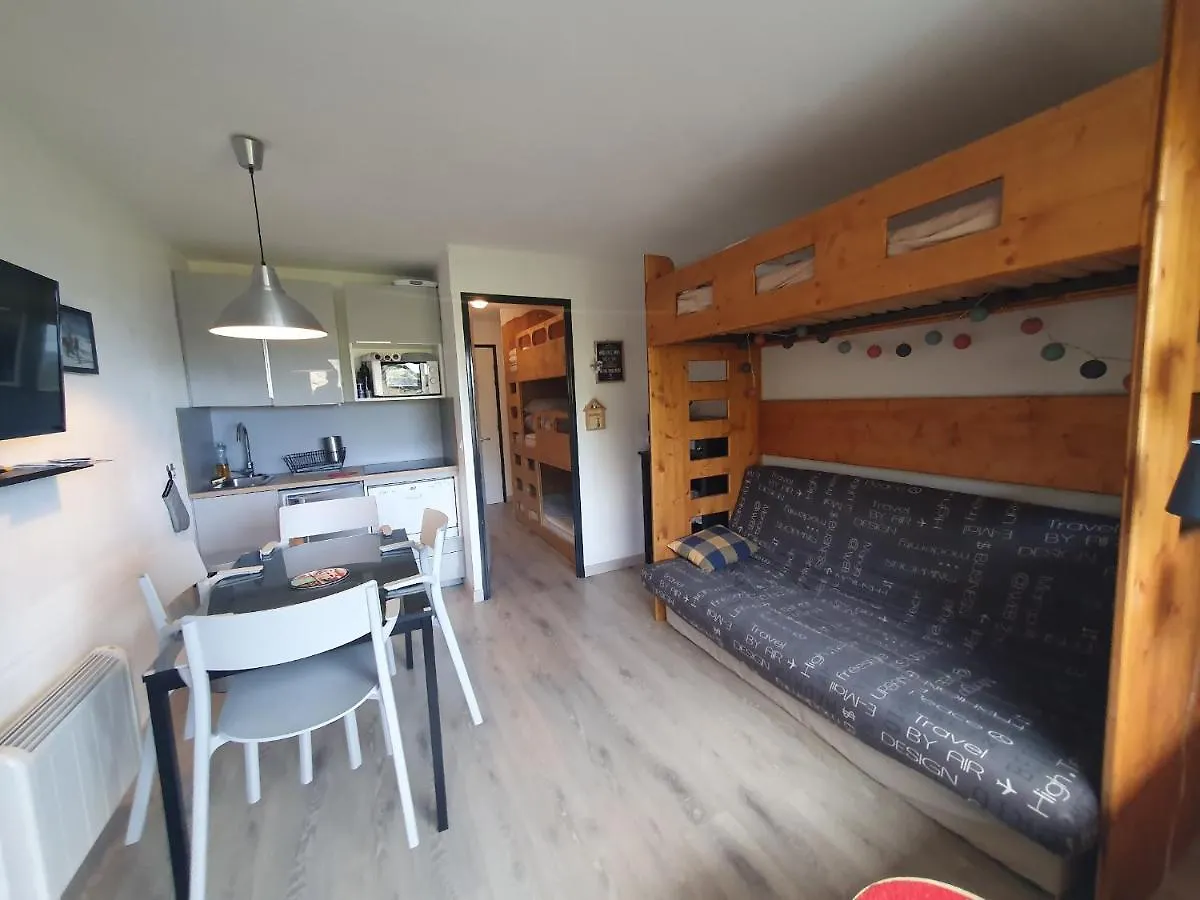 Апартаменты Appartement Le Necou Reberty 2000 4-5 Personnes Сен-Мартен-де-Бельвиль Франция